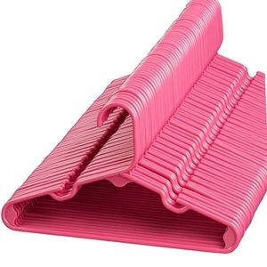 Kid’s Plastic Clothes Hangers (46)